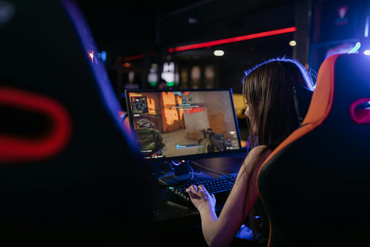 A picture of a girl in a gaming stream