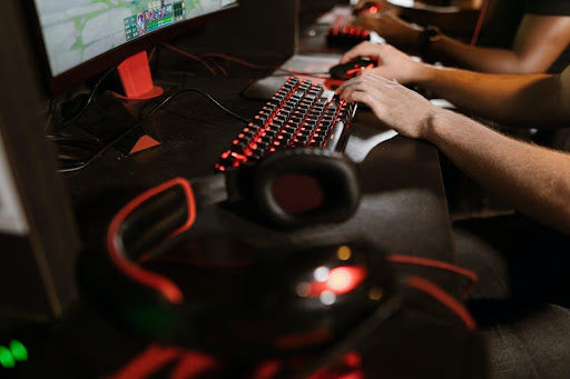 Close up of a competitive gamer using a gaming mouse pad